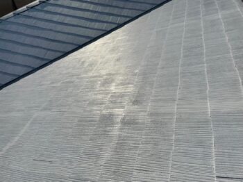 浜松市南区白羽町にて、屋根塗装の下塗りを行いました！